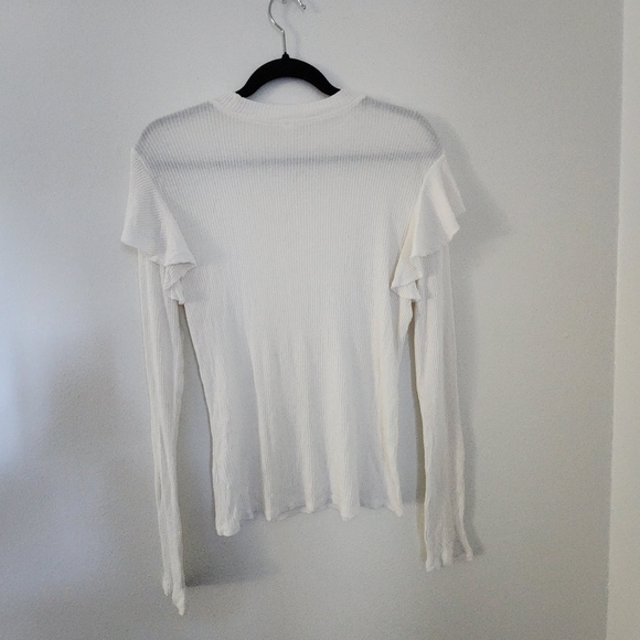 BP. Ruffled shoulder sweater - Picture 2 of 5